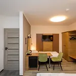 Apartment C0c00n *
